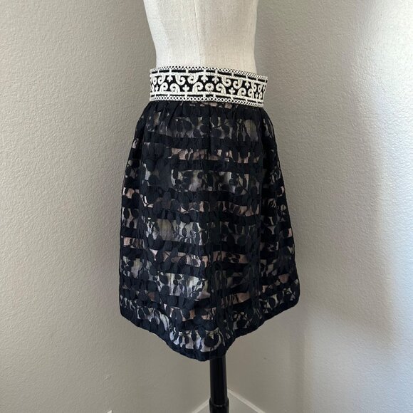 Anthropologie Floreat A Line Mini Skirt Black Lace Intricate Embroidered Sz 4 - Picture 3 of 6